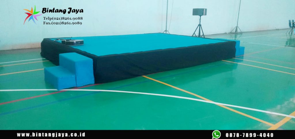 Sewa panggung portable karpet pilih warna permeter