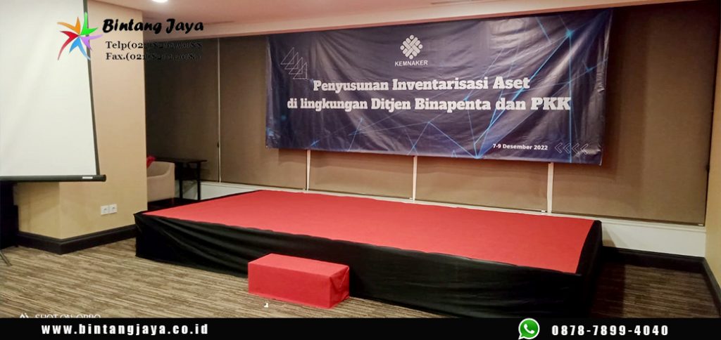 Sewa panggung portable karpet pilih warna permeter