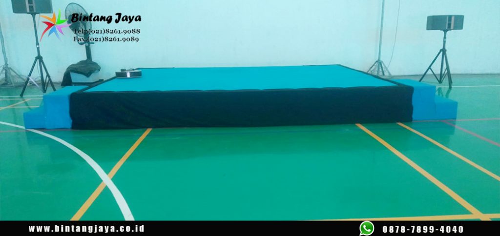 Sewa panggung portable karpet pilih warna permeter