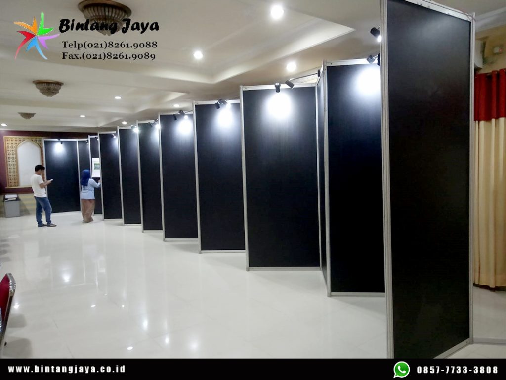 Sewa Partisi R8 Hitam Kelapa Gading Jakarta Utara