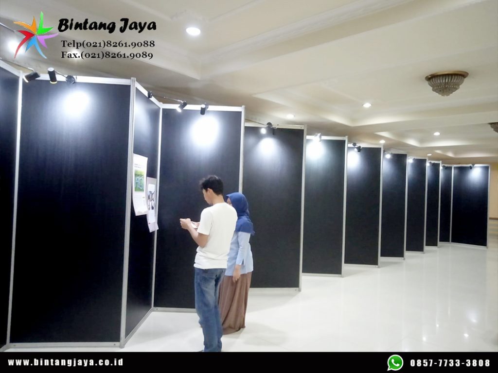 Sewa Partisi R8 Hitam Kelapa Gading Jakarta Utara