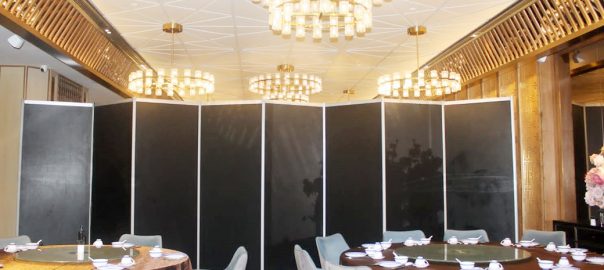 Sewa Partisi R8 Hitam tinggi 2.4meter Sukmajaya Depok