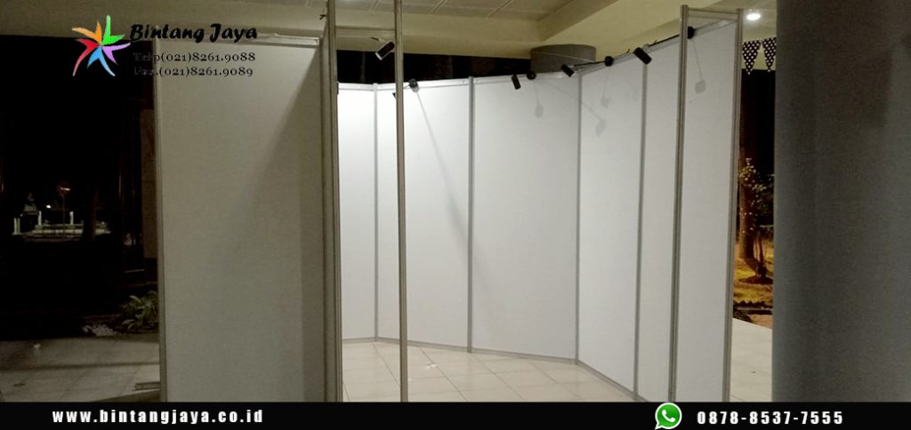 Sewa Partisi R8 putih pameran pakai lampu Cibodas Tangerang