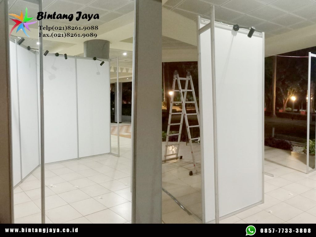 Sewa Partisi R8 putih pameran pakai lampu Cibodas Tangerang