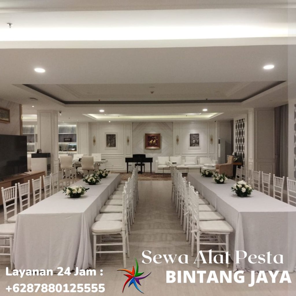 Sewa Kursi Tiffany Kayu VIP Putih Area Bogor