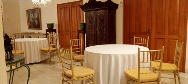 Sewa Round Table Cover Tebar Set Kursi Tiffany Gold Depok