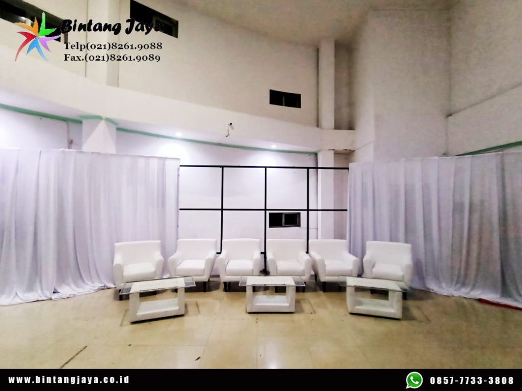 Sewa Tirai Putih Dinding Pembatas dan Penutup Area Event Jakarta