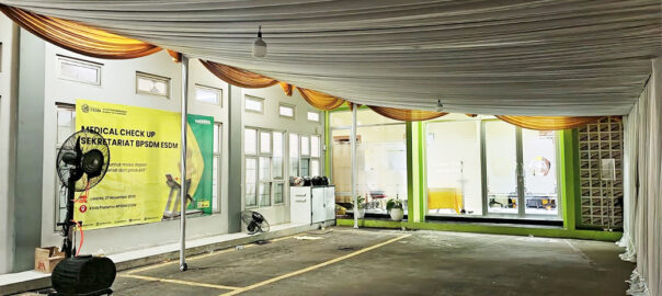 Rental Tenda Serut Atau Kain Rempel, sofa, Misty Cool Bekasi