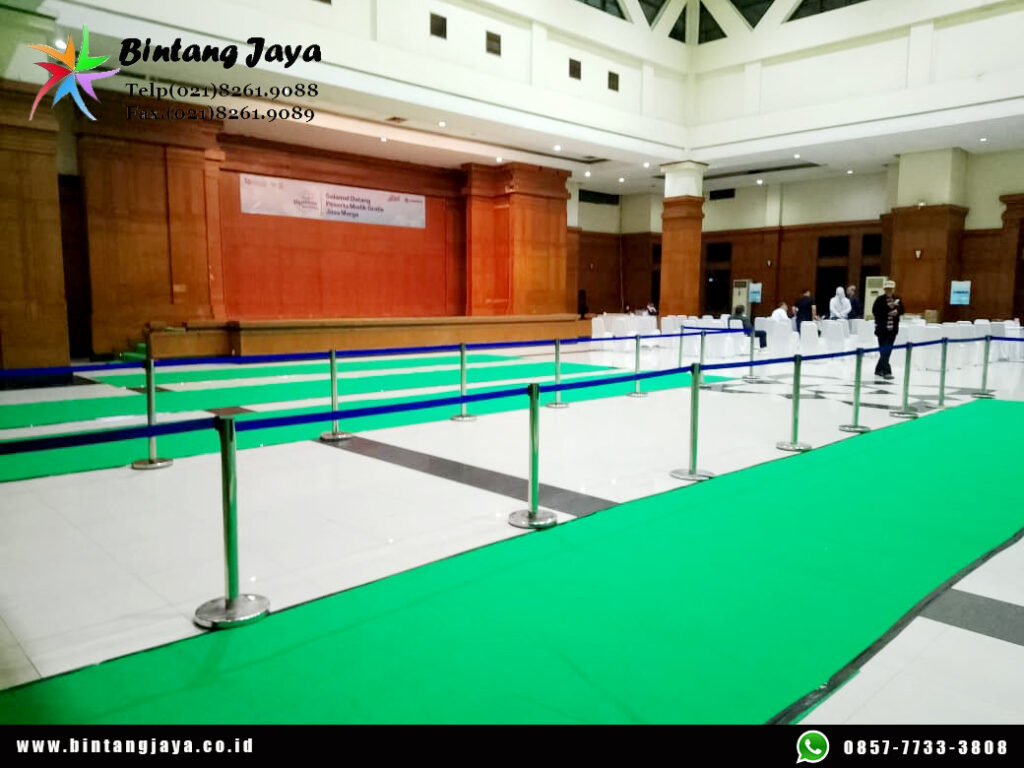 Sewa Tiang Antrian Sabuk untuk Event, Mall dan Pameran