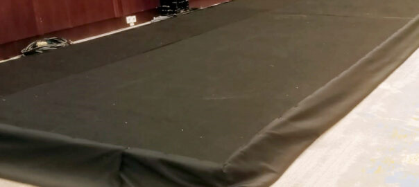 Sewa Panggung Cover Karpet Hitam Event Lippo Kuningan