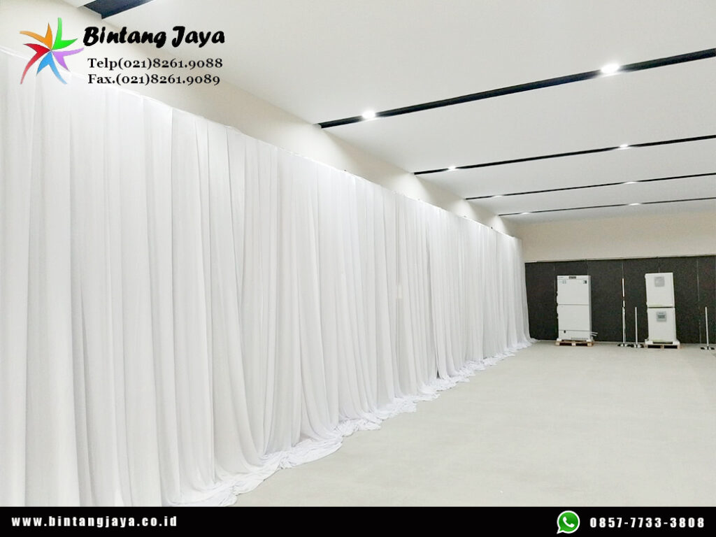 Sewa Tirai Putih Bahan Filamin Area BSD Tangerang