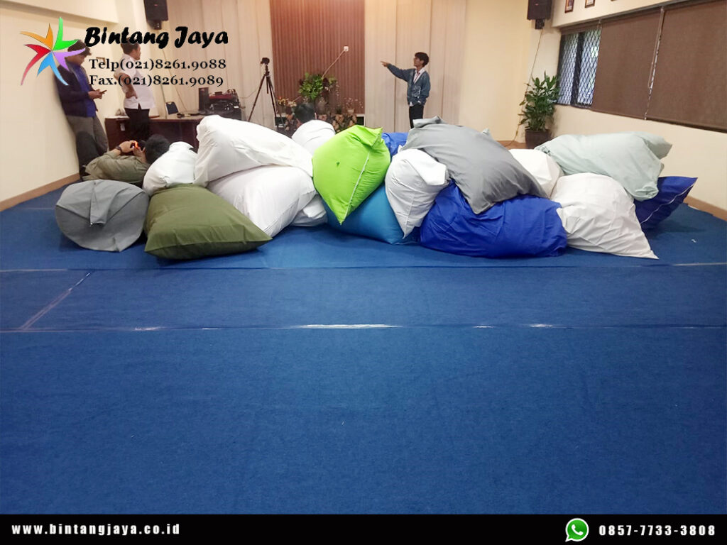 Sewa Karpet, Bean Bag, Meja Kotak, Alat Catering Jakarta untuk Event yang Nyaman dan Lengkap