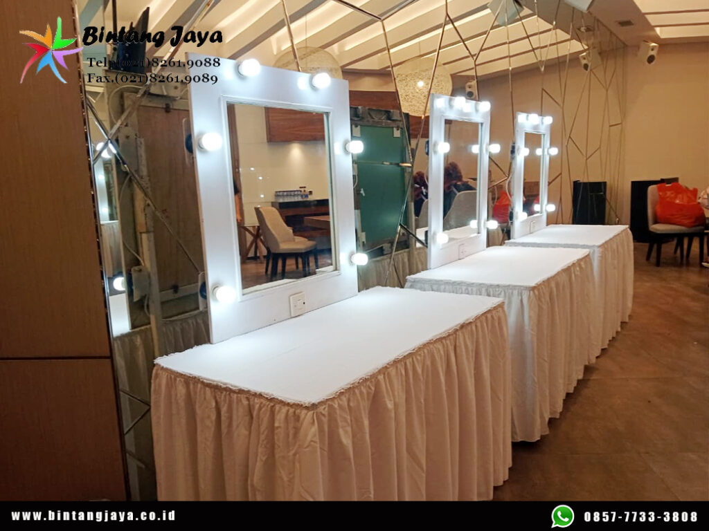 Sewa Meja Kaca Rias Putih Jakarta untuk Makeup Artist dan Beauty Event