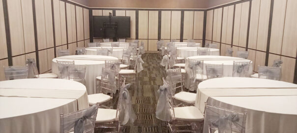 Rental Gong, Kursi Tiffany Acrylic, Round Table Jakarta untuk Event yang Elegan dan Berkelas