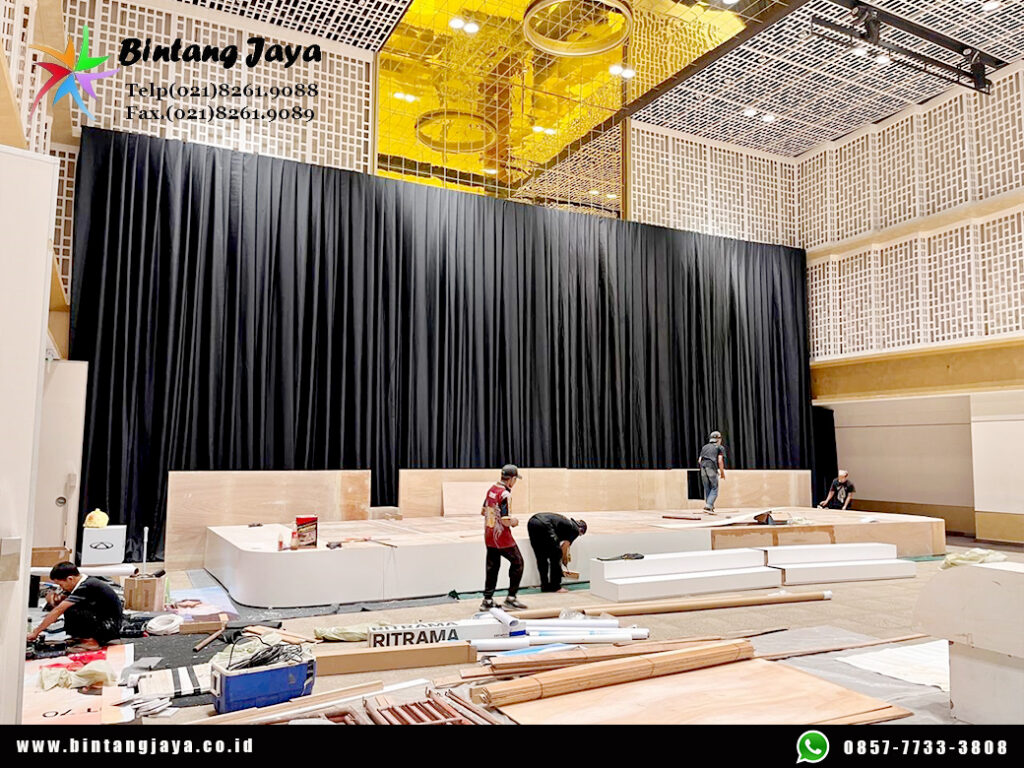 Sewa Tirai Hitam Skirting Jakarta Bikin Stage Event Lebih Elegan & Rapi
