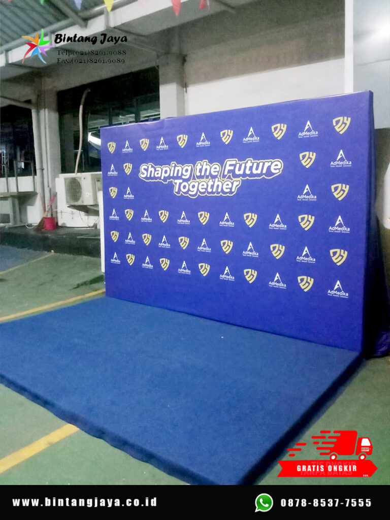Rental Panggung, Backdrop, Tenda Serut Putih Biru Depok untuk Event yang Elegan