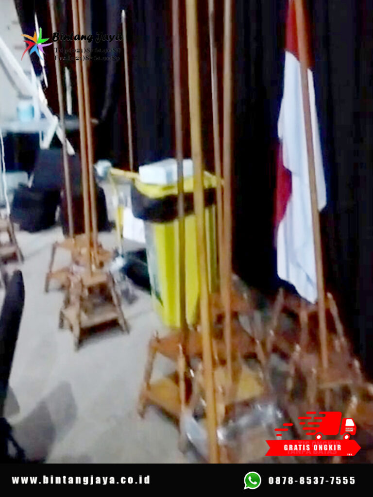 Sewa Sarnafil, Tiang Bendera, Arm Chairs, Kursi, Meja, Panggung Jakarta untuk Event Profesional