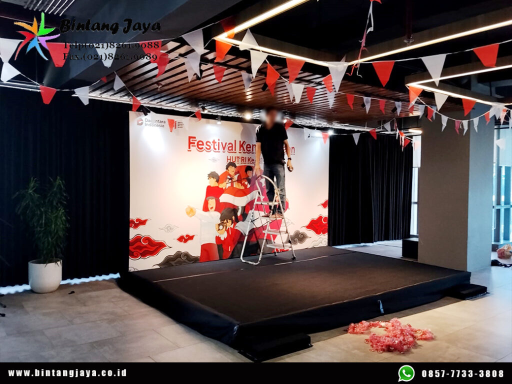 Sewa Panggung Cover Karpet Hitam Event PERTAMINA Jakarta untuk Acara Profesional