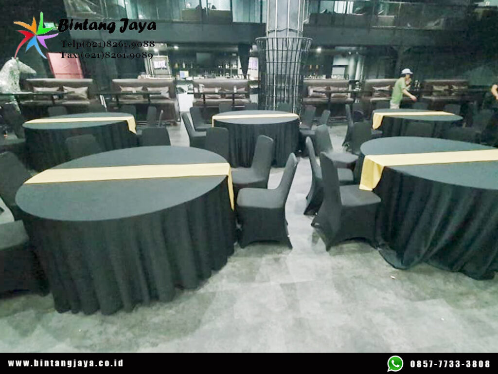 Sewa Meja Bundar Taplak Hitam Kursi Susun Sarung Kursi Hitam Jakarta
