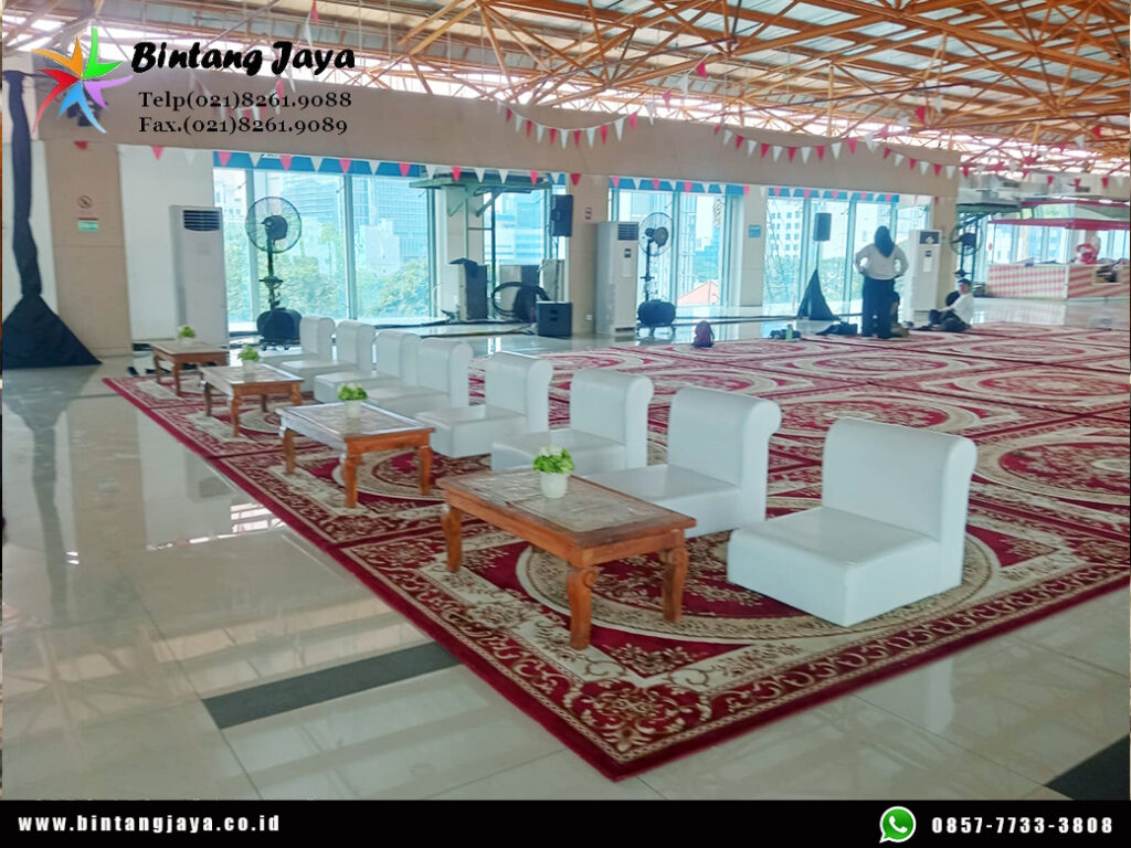 Sewa Sofa Lesehan Putih, Meja Kayu Jakarta 085777333808
