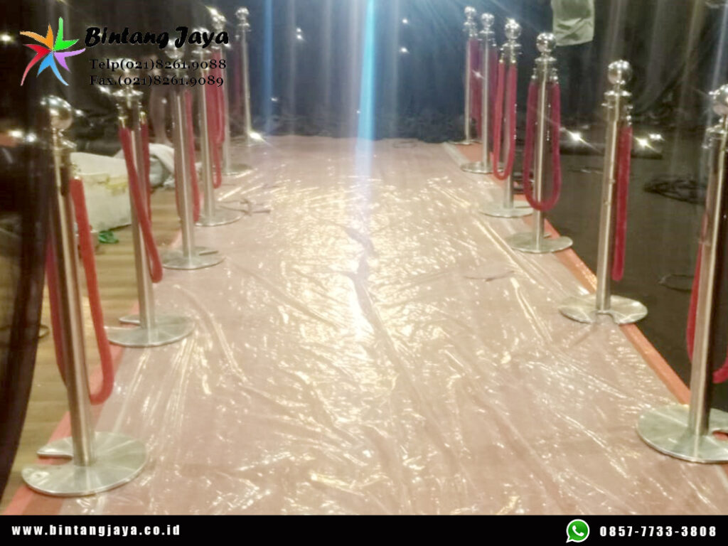 Sewa Rope Stand VIP Tali Bludru Merah Jakarta 085777333808