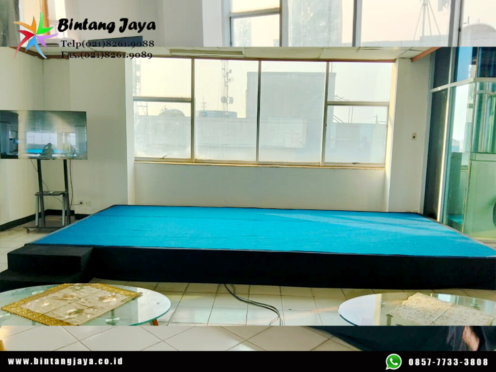 Sewa Panggung Indoor Poni Hitam Karpet Biru Jakarta 087885377555