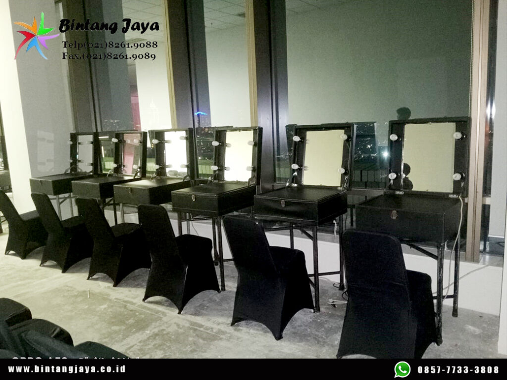 Sewa Meja Cermin Rias dan Kursi Senayan Jakarta untuk Makeup Artist & Backstage