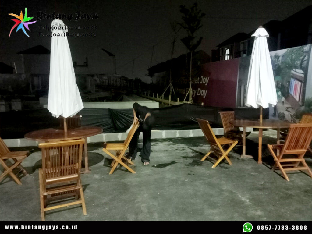 Sewa Tenda Parasol dan Misty Fan Metland Cikarang untuk Area Outdoor Lebih Nyaman